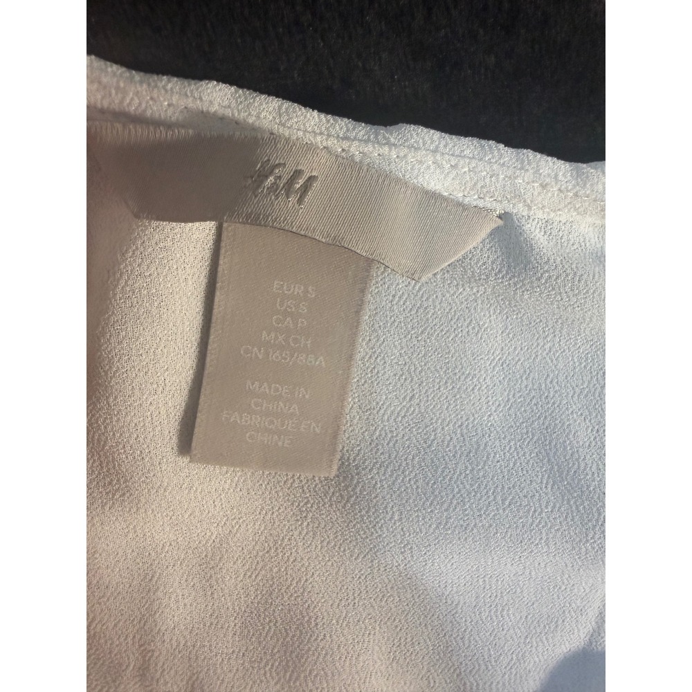 H&M White Micro Pleated V-Neck Sleeveless Peplum Blouse Top Small - Picture 6 of 6